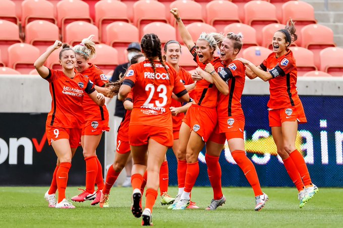 Chicago and Houston Shine in NWSL Semifinals